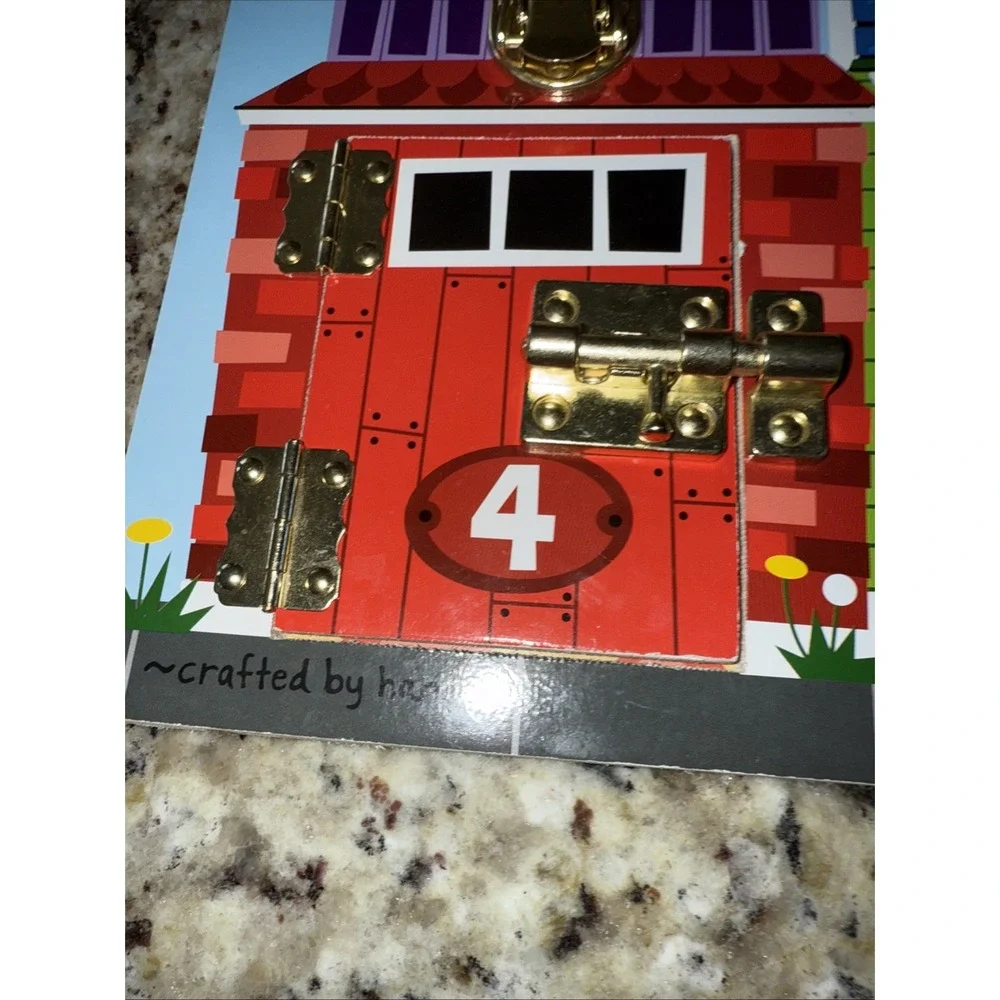 Melissa and Doug Latches Board‎ very cool learning toy by Melissa and Doug